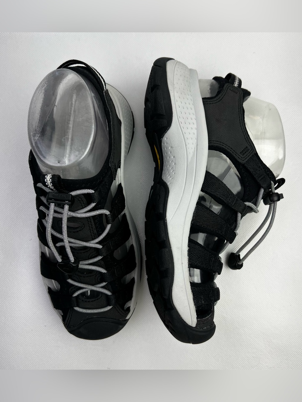 KEEN Astoria West Women Gray & Black Closed Toe Water Sandals Shoes Size 6